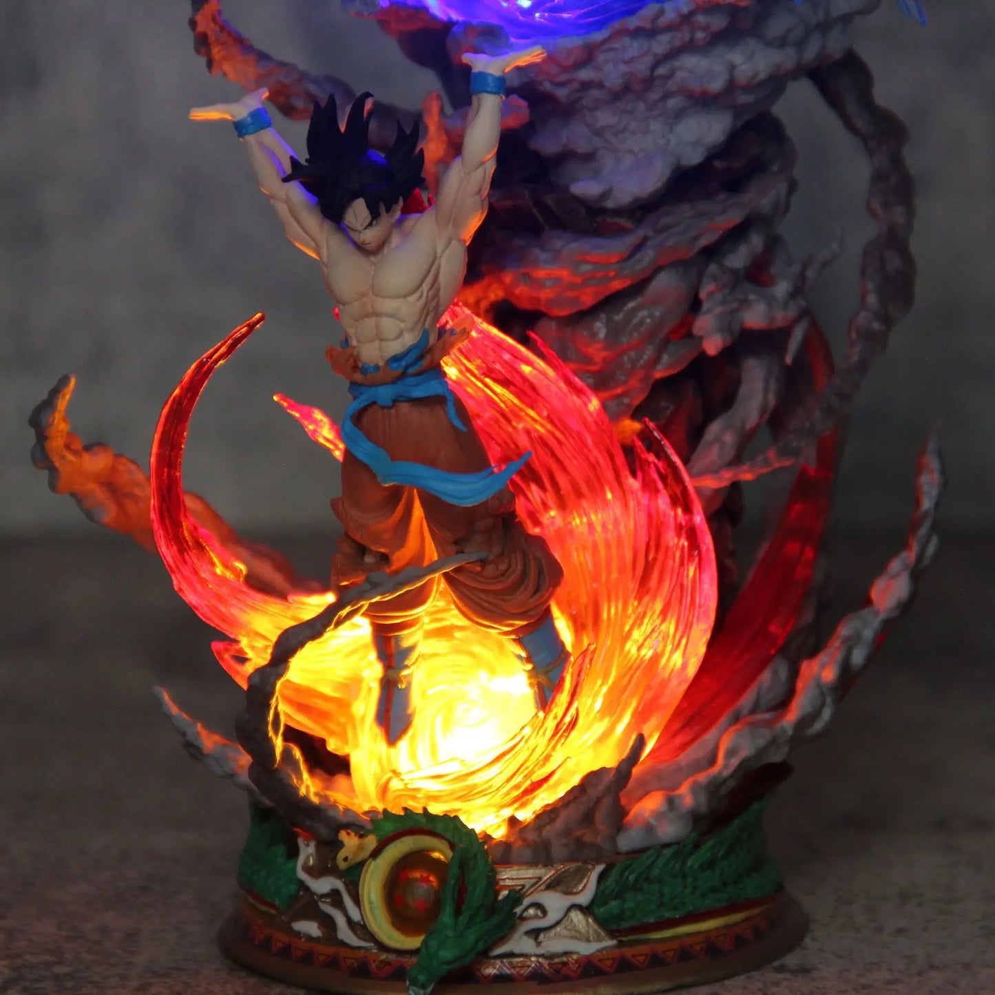 Son Goku Dragon Ball Figure with Super Genki  Bomb